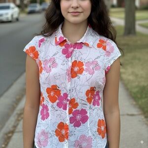 Misdemeanor Vintage 90’s Light Floral Button Up 100% Cotton Size Medium
